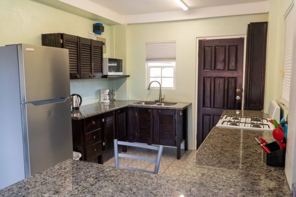 Paradise at the Beach! – Beautiful 2 Bed Apt