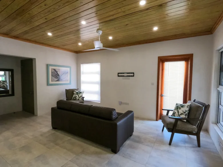 Beachsideway Lance aux Epines vacation rental Living Room