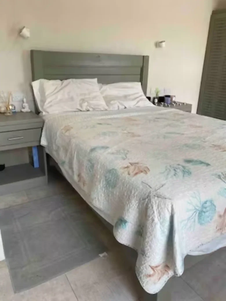 Beachsideway Lance aux Epines vacation rental kitchen space